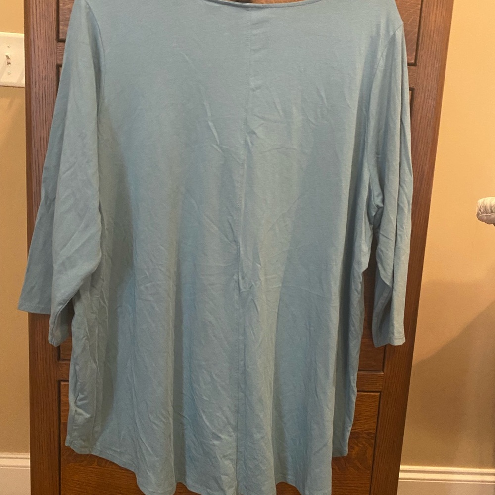 Tahari Women's Long Sleeve Top in Soft Blue